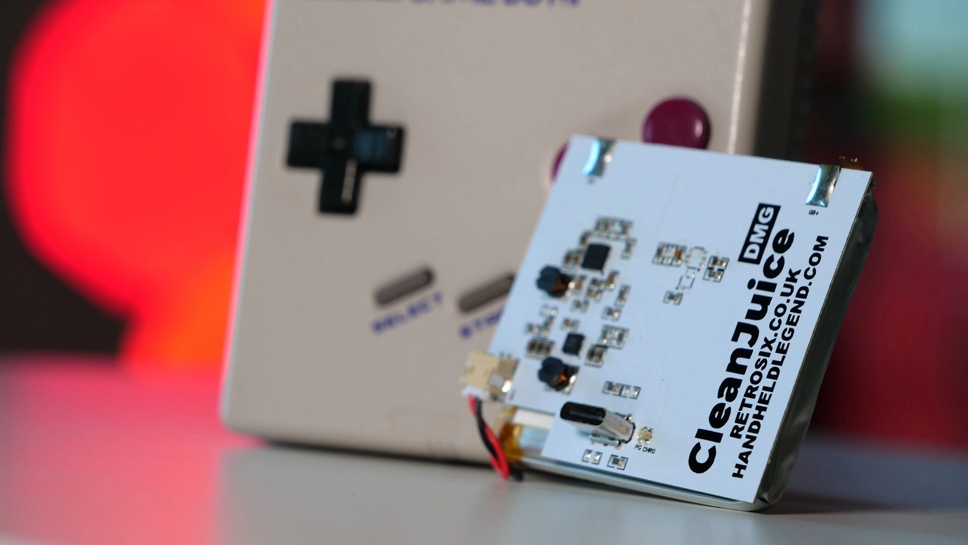 Game Boy: Nie mehr Batterie wechseln